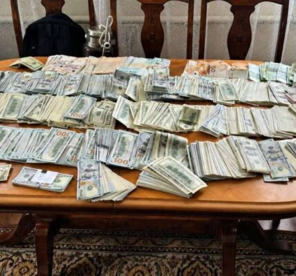 Мільйонні статки та 300 тисяч доларів готівки: голову ВЛК судитимуть за хабарі та допомогу ухилянтам