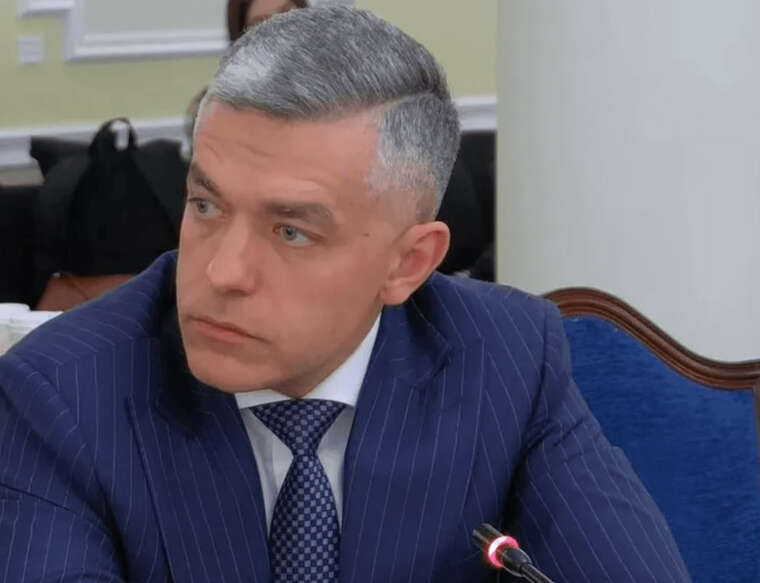 Уряд припинив повноваження голови наглядової ради «Сенс Банку» Гладишенка