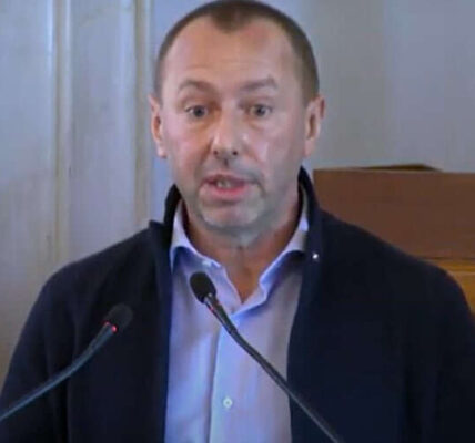 Ексдепутат Харківської облради Кононенко з нульовими доходами задекларував 810 тисяч доларів готівки та 3 мільйони доларів позик