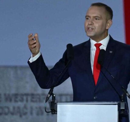 Навроцький розкритикував Німеччину та знову зажадав репарацій за Другу світову війну