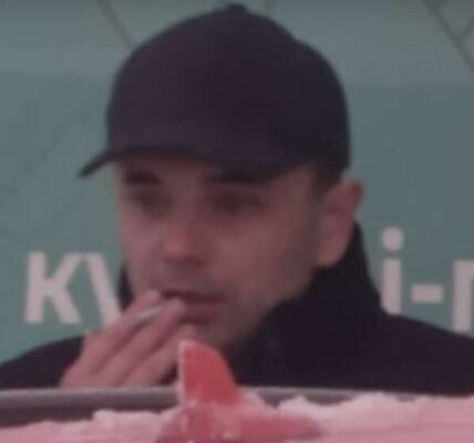 Посадовець сервісного центру МВС Олександр Бойко задекларував 63 тисячі доларів готівкою, але "загубив" дружину
