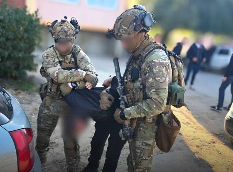 На Хмельниччині викрили схему фейкової інвалідності за 10–12 тисяч доларів: серед підозрюваних — лікарі ВЛК