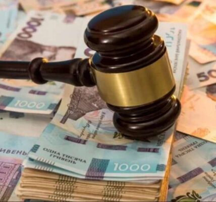 Ексдепутату Волиньради Богдану та ексочільнику Держгеокадастру Боярчуку дали реальні терміни за привласнення земель біля Стиру